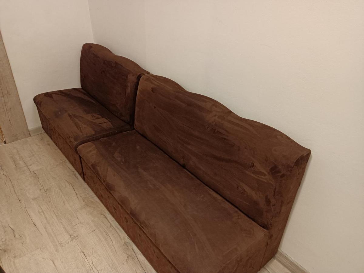 Lux Apartament In The Bubble Of Piata Romana Bucarest Esterno foto